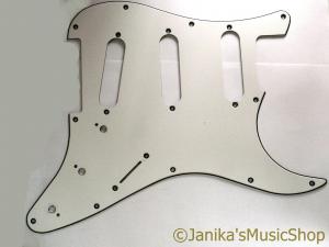 WHITE STRAT PICKGUARD 3PLY A